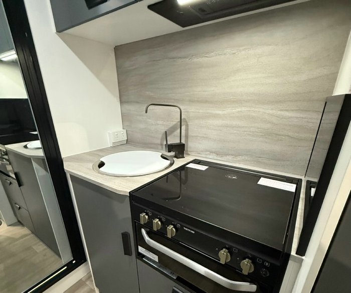 2025 JAYCO STARCRAFT 15.48-3.BP.SC-MY25 WHITE