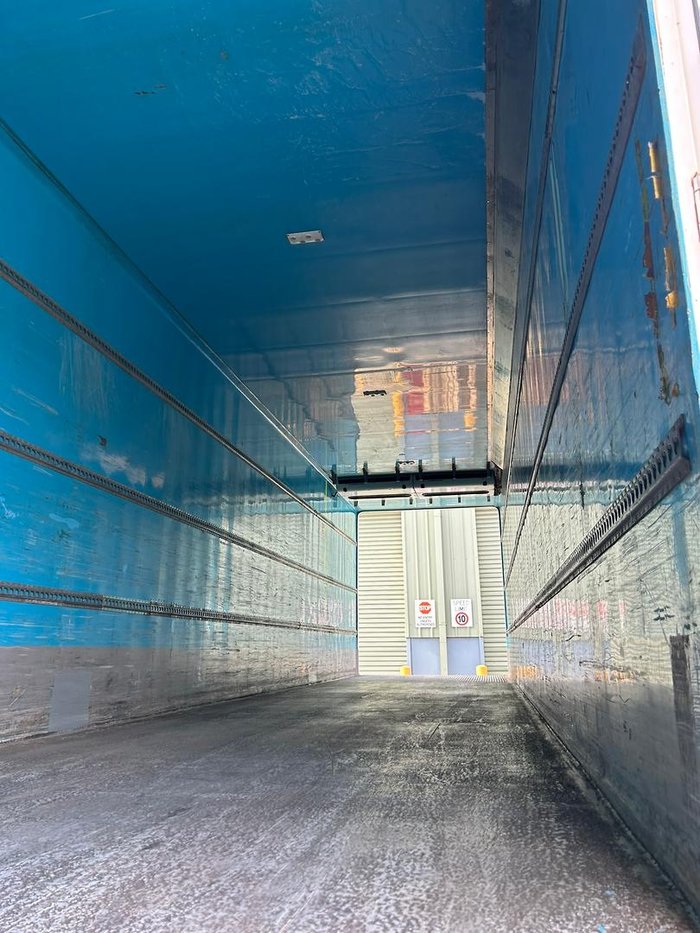 2011 FTE St3 22 Pallet -30 Freezer, Rear Evap, Rt Side Door