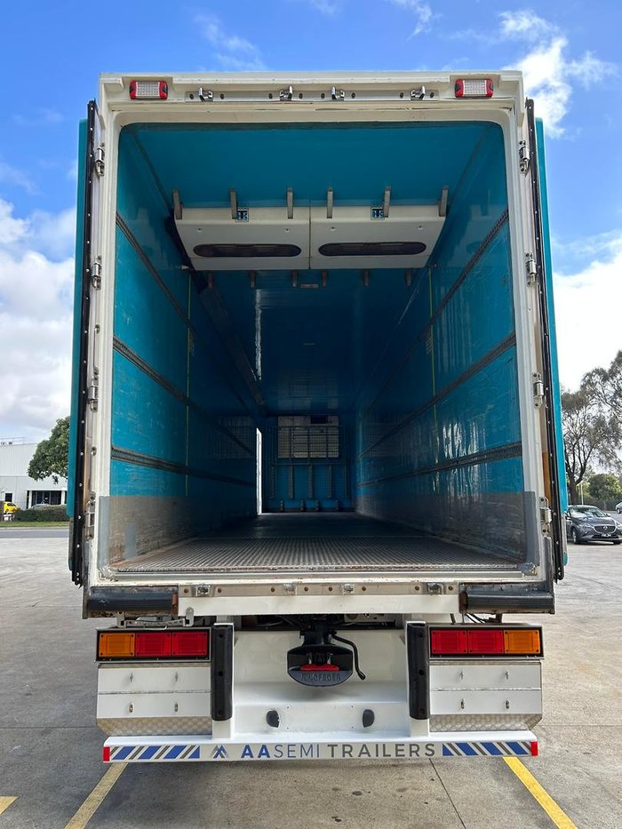 2011 FTE St3 22 Pallet -30 Freezer, Rear Evap, Rt Side Door