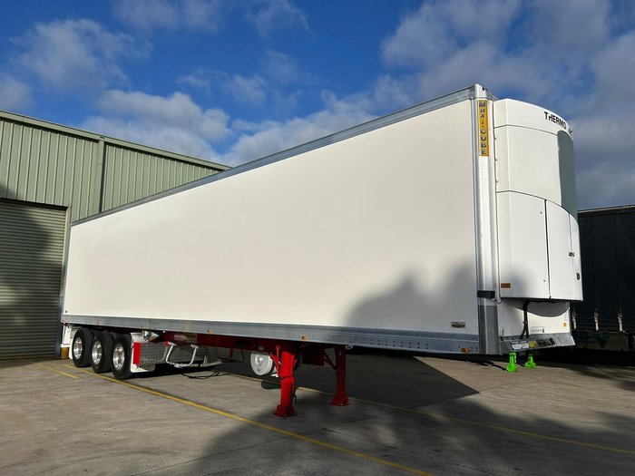 2021 Maxitrans St3 22 Pallet -30 Reefer Double Stacker, Rear Evap, Rt