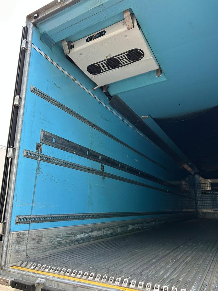 2021 Maxitrans St3 22 Pallet -30 Reefer Double Stacker, Rear Evap, Rt