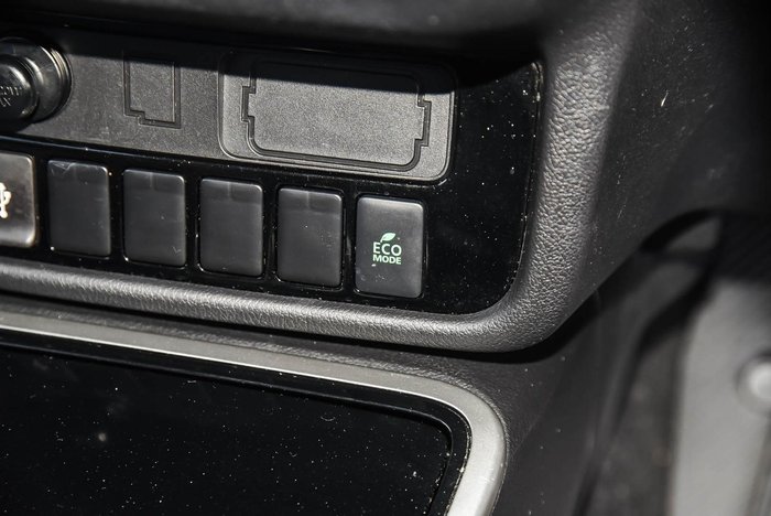 2020 Mitsubishi Outlander ES