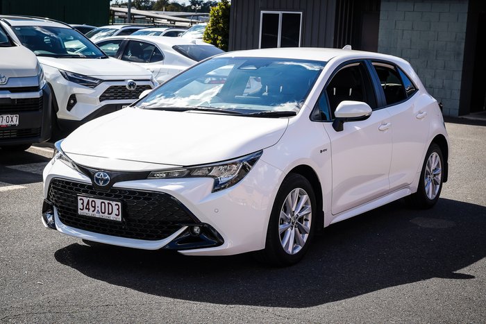 2025 Toyota COROLLA SX