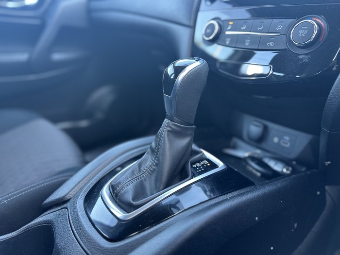 2021 Nissan X-TRAIL ST