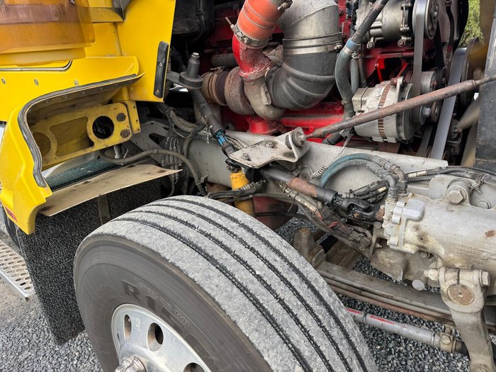2007 Kenworth T404sar Day Cab DAY CAB Yellow