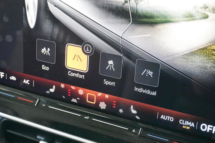 2025 Volkswagen ID. Buzz Pro BEV560