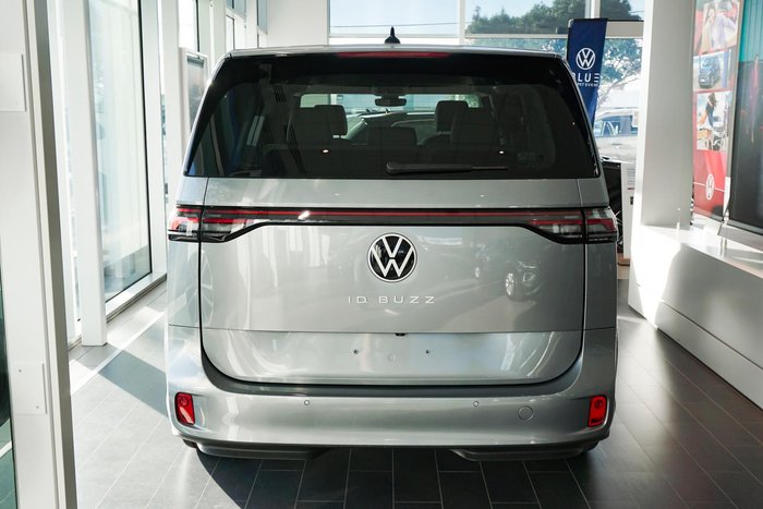 2025 Volkswagen ID. Buzz Pro BEV560