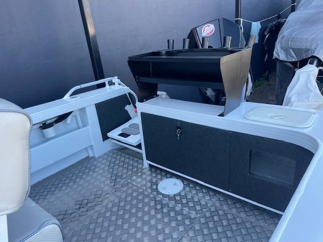 2025 Stacer 659 Ocean Ranger Centre Cab HT