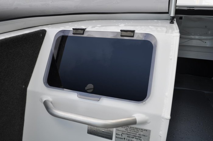 2025 Stacer 659 Ocean Ranger Centre Cab HT