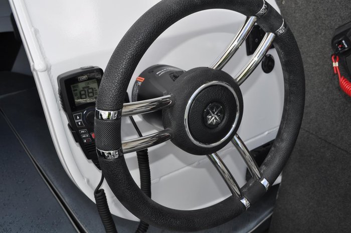 2025 Stacer 659 Ocean Ranger Centre Cab HT