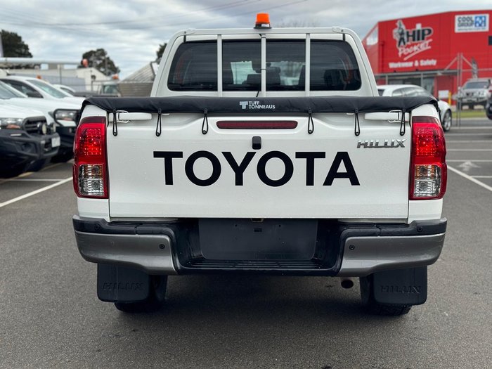 2020 Toyota Hilux SR