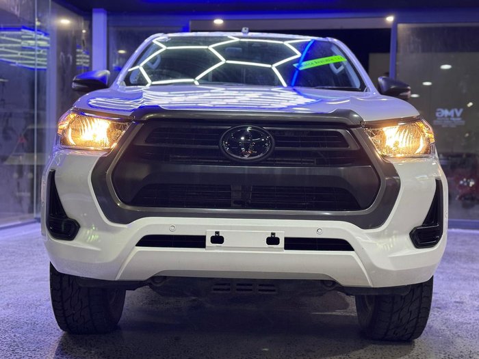 2020 Toyota Hilux SR