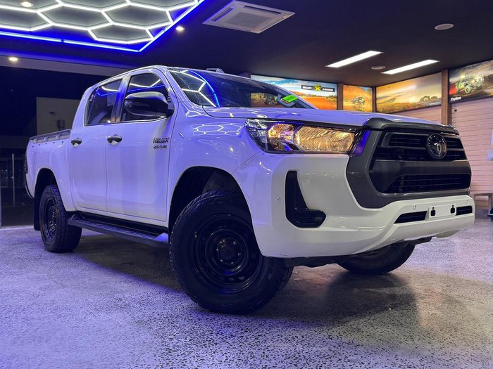 2020 Toyota Hilux SR