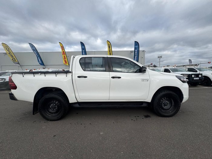 2020 Toyota Hilux SR