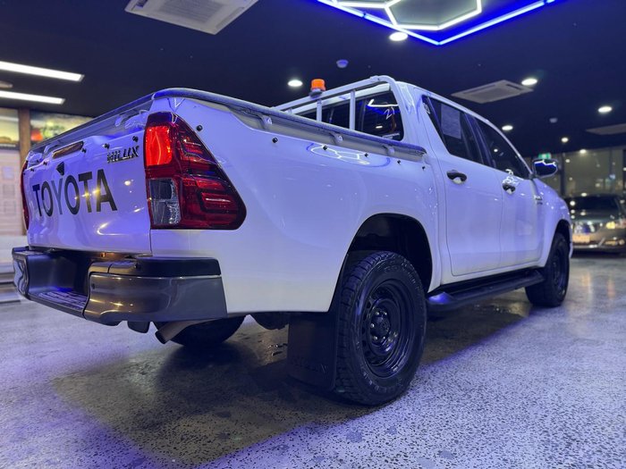 2020 Toyota Hilux SR