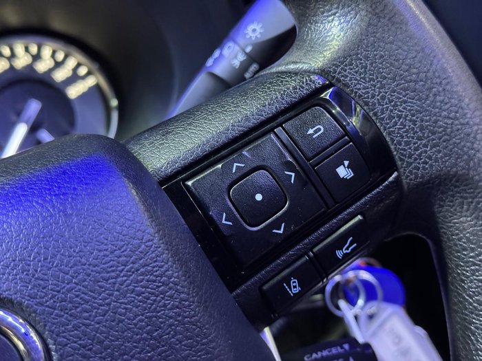 2020 Toyota Hilux SR