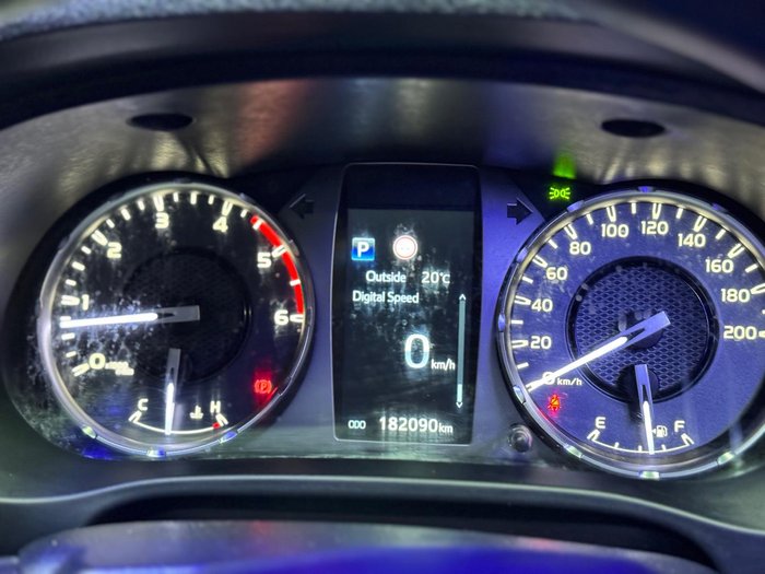 2020 Toyota Hilux SR