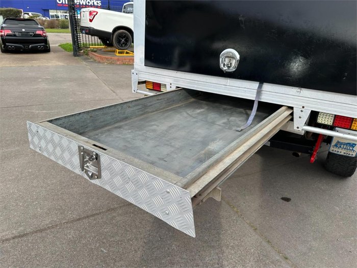2019 Toyota Hilux Rugged GUN126R 4X4 Dual Range Glacier White