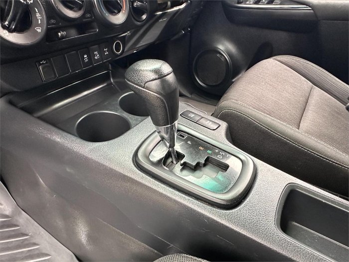 2019 Toyota Hilux Rugged GUN126R 4X4 Dual Range Glacier White