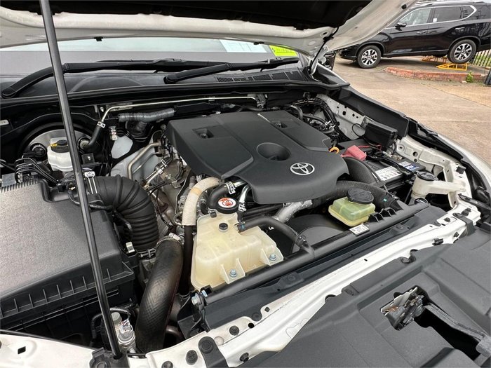 2019 Toyota Hilux Rugged GUN126R 4X4 Dual Range Glacier White