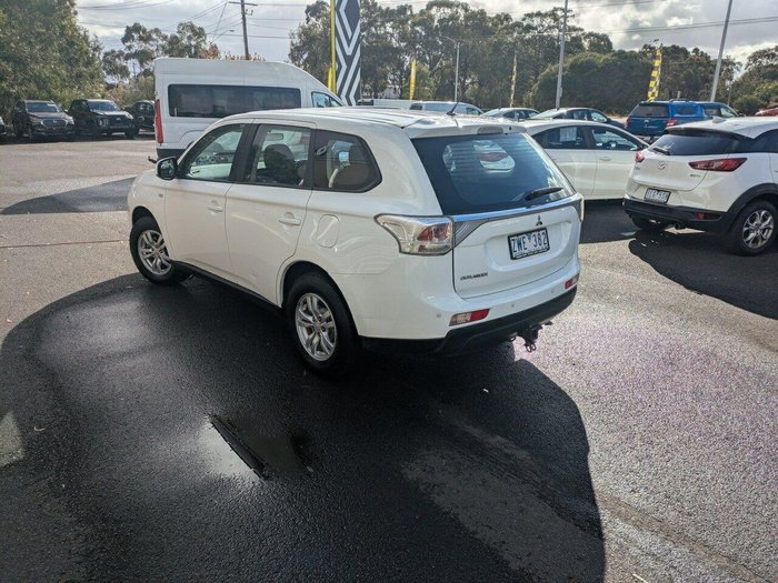 2013 Mitsubishi Outlander ES