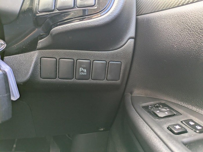 2013 Mitsubishi Outlander ES
