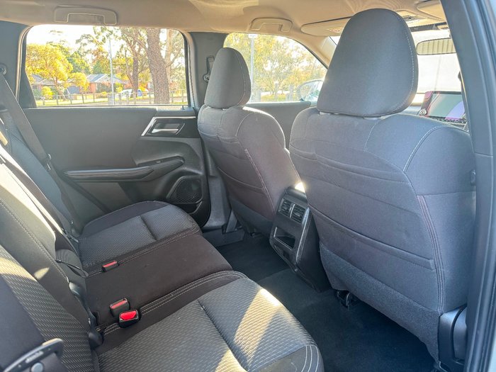 2023 Mitsubishi Outlander ES
