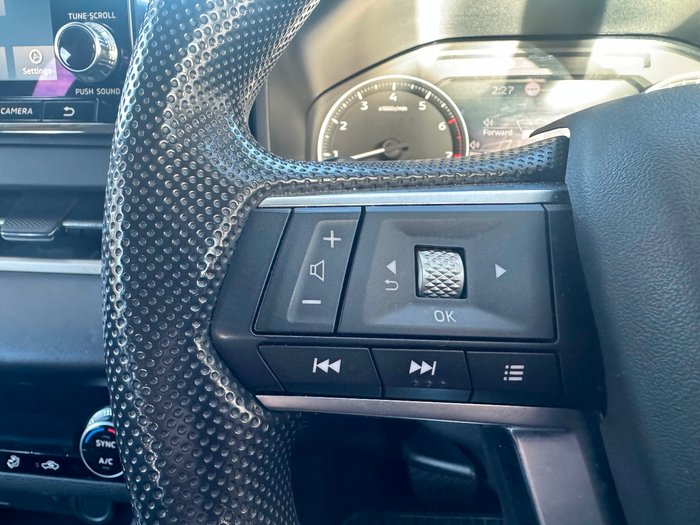 2023 Mitsubishi Outlander ES