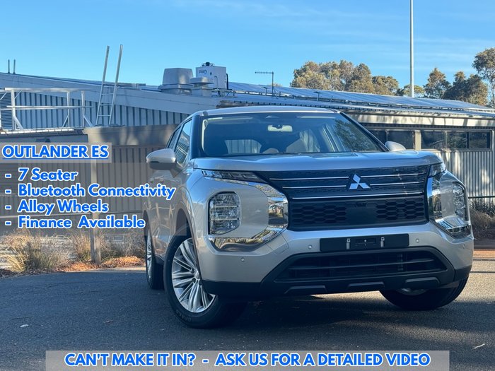 2023 Mitsubishi Outlander ES