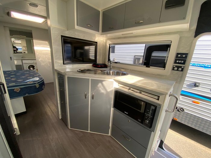2016 Elite Palazzo