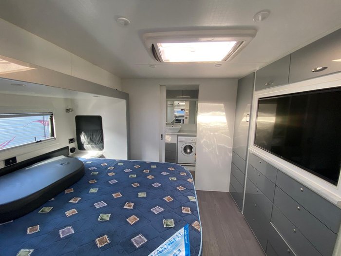 2016 Elite Palazzo