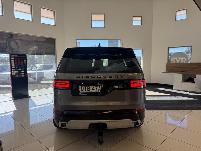 2017 Land Rover Discovery SD4 S Series 5 MY17 Four Wheel Drive Corris Grey