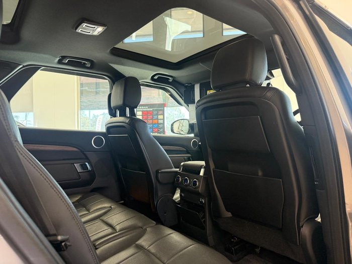 2017 Land Rover Discovery SD4 S Series 5 MY17 Four Wheel Drive Corris Grey