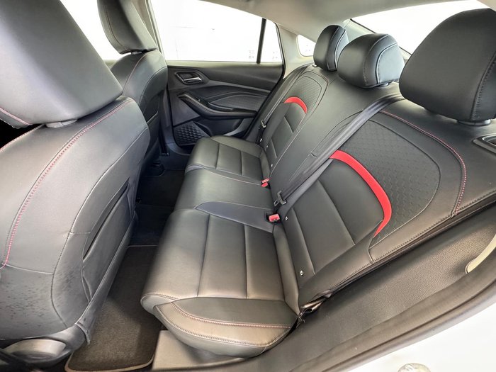 2023 MG MG5 Essence