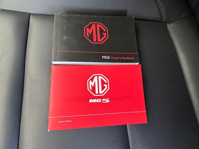 2023 MG MG5 Essence