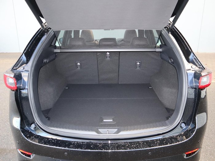 2025 Mazda CX-5 G25 Akera