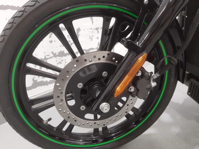 2015 Kawasaki Vulcan 900 Custom (VN900C) Vulcan Black