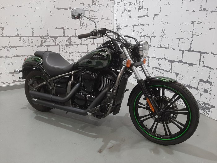 2015 Kawasaki Vulcan 900 Custom (VN900C) Vulcan Black