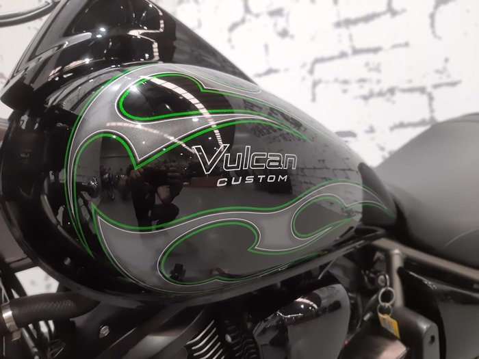 2015 Kawasaki Vulcan 900 Custom (VN900C) Vulcan Black
