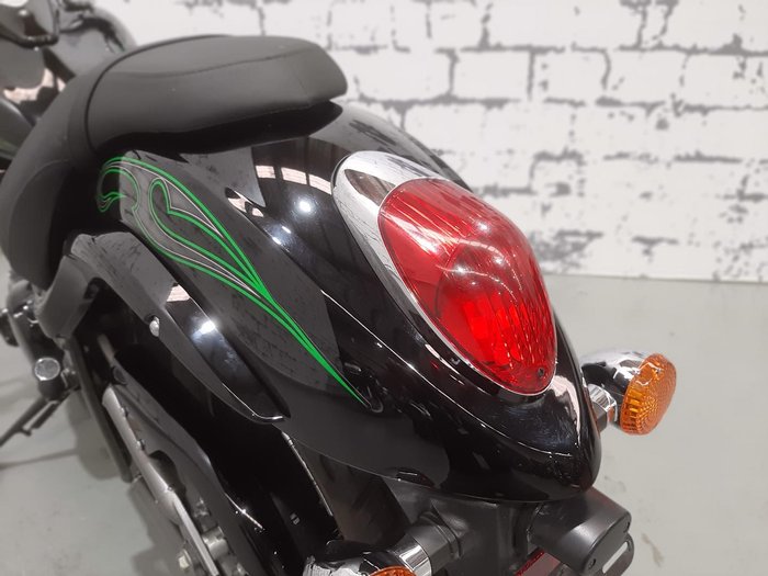 2015 Kawasaki Vulcan 900 Custom (VN900C) Vulcan Black