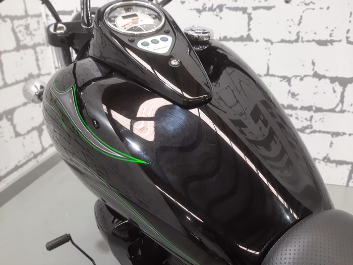 2015 Kawasaki Vulcan 900 Custom (VN900C) Vulcan Black