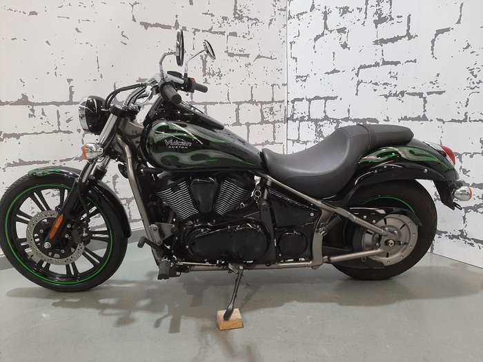2015 Kawasaki Vulcan 900 Custom (VN900C) Vulcan Black