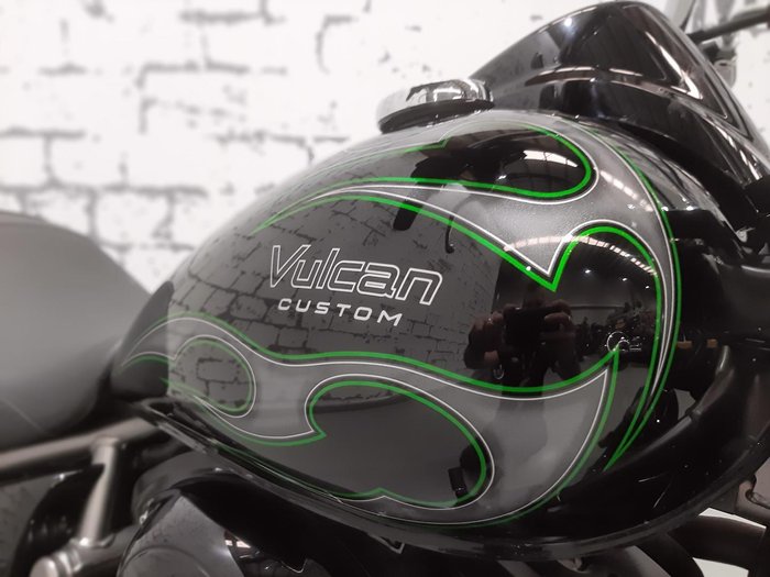 2015 Kawasaki Vulcan 900 Custom (VN900C) Vulcan Black
