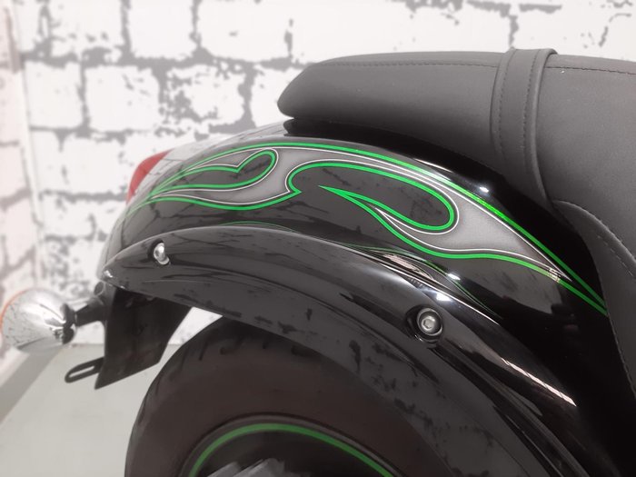 2015 Kawasaki Vulcan 900 Custom (VN900C) Vulcan Black