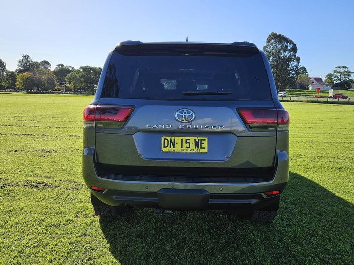 2022 Toyota Landcruiser VX FJA300R 4X4 Dual Range Graphite