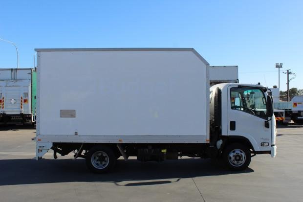 2019 Isuzu Npr 45 155