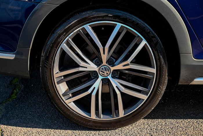 2017 Volkswagen Passat Alltrack Wolfsburg Edition