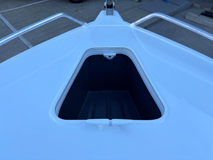 2026 QUINTREX 430 Fishabout