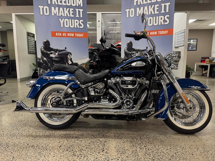 2022 Harley-Davidson Heritage Classic 114 (FLHCS) Softail