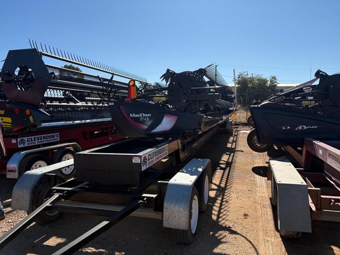 2018 MacDon D145